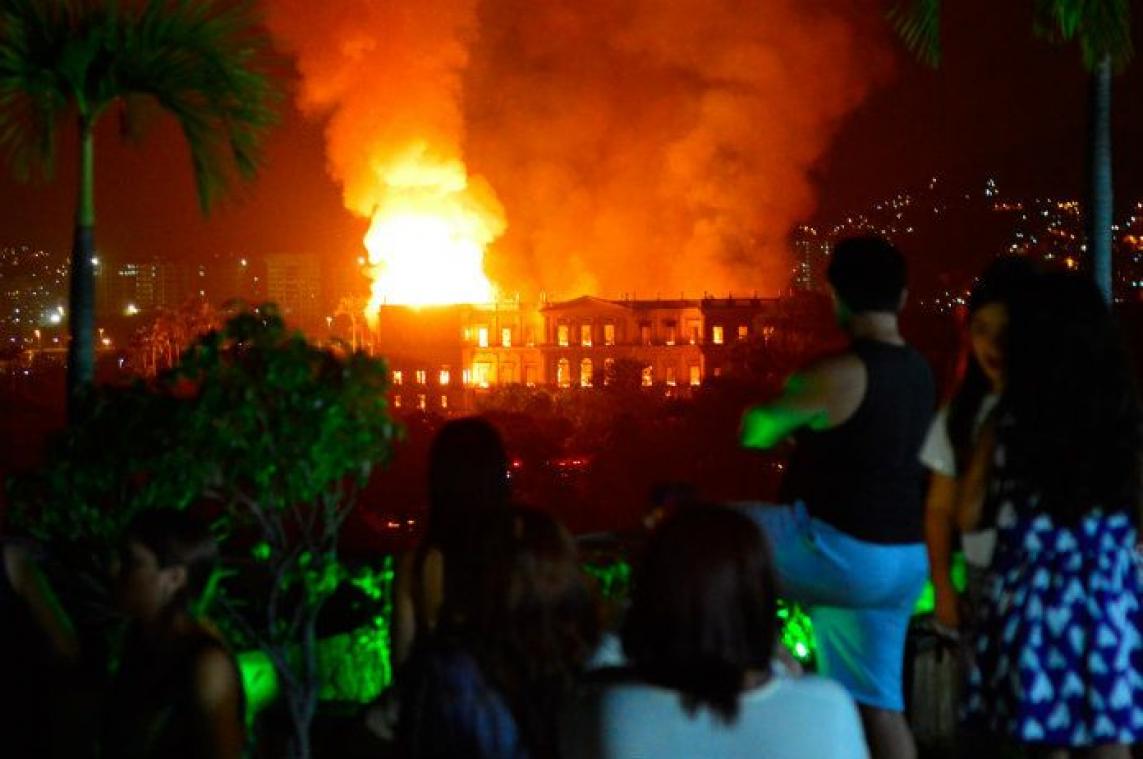 PHOTOS. Un incendie ravage le Musée National de Rio de Janeiro