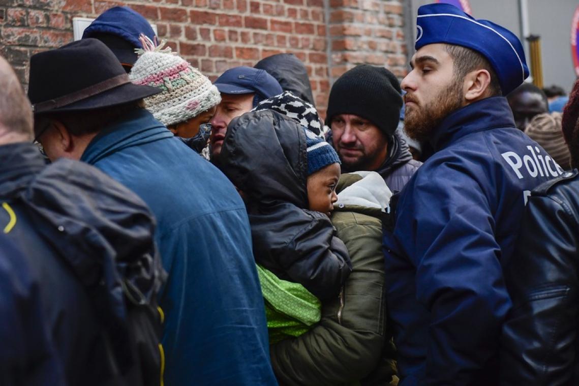 De Wever et De Block s'écharpent sur les quotas de migrants