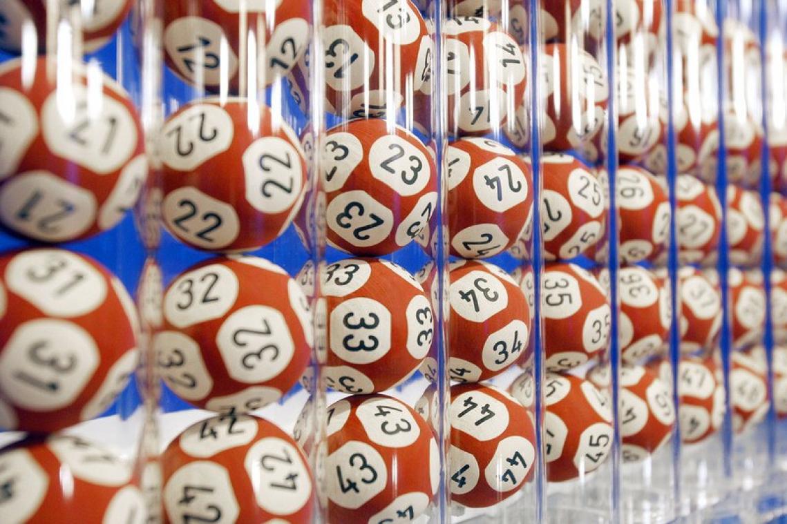 Un couple gagne 26 millions $ à la loterie en utilisant les mathématiques