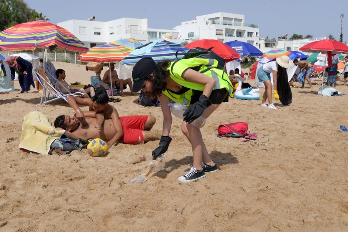 En Tunisie, des citoyens partent en guerre contre les déchets sur les plages