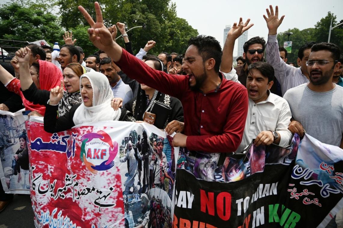 "Jour noir pour la démocratie indienne" : le gouvernement révoque l'autonomie constitutionnelle du Cachemire