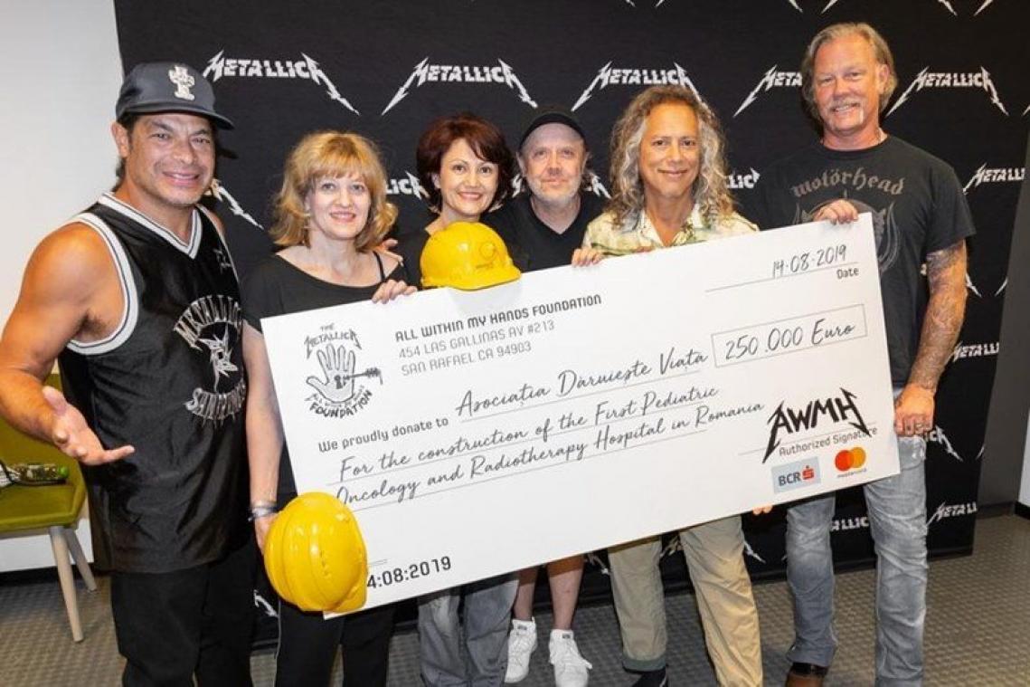 Metallica fait un don de 250.000  pour aider les enfants malades