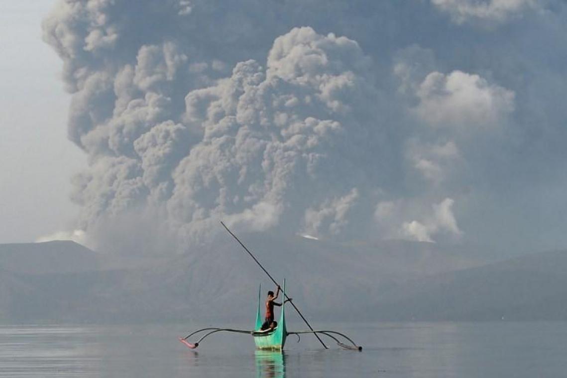 Réveil du volcan Taal : les Philippines craignent une éruption explosive imminente