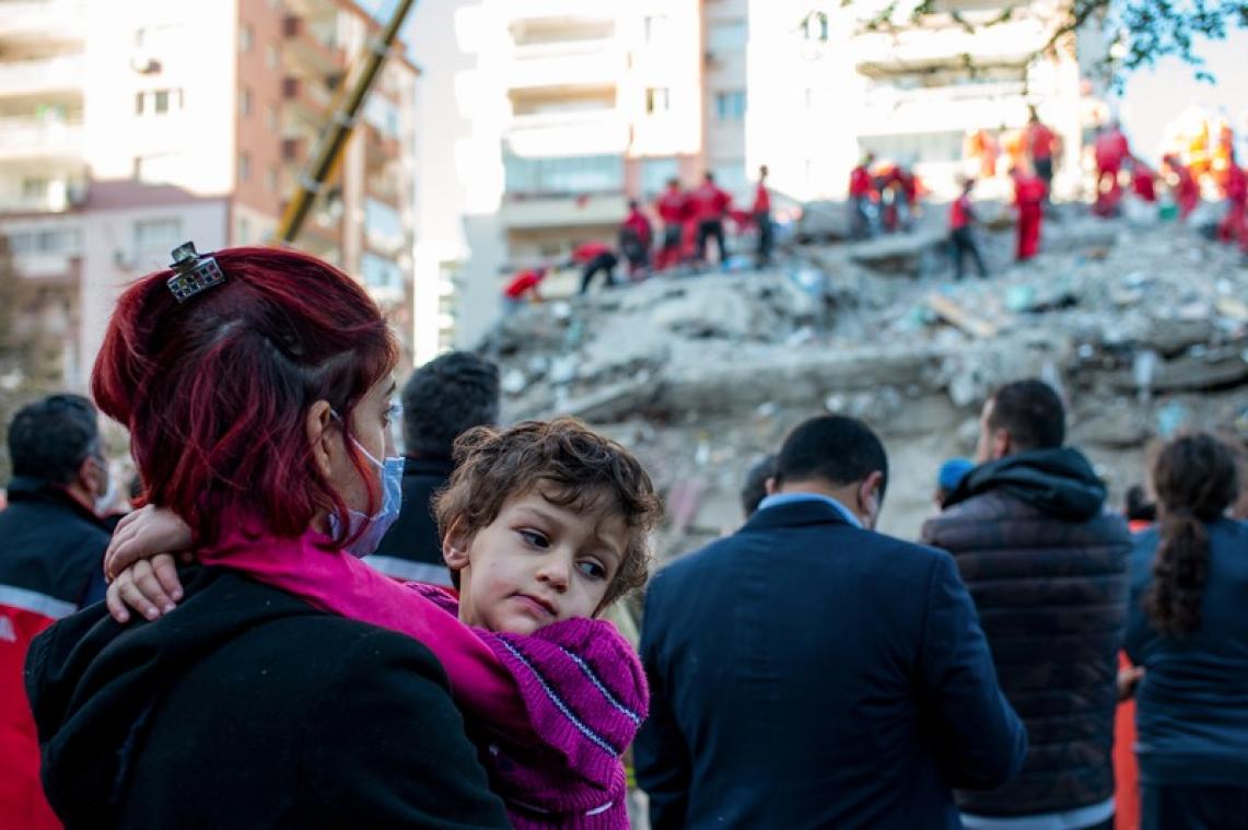 Le bilan du séisme en mer Egée s'alourdit et atteint près de 50 morts