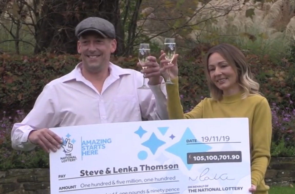 Un an après avoir gagné près de 120 millions , Steve a tenu sa promesse