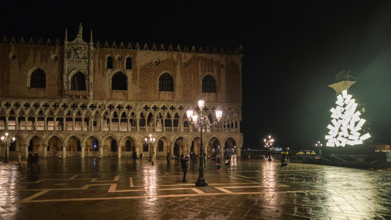 PHOTOS. Venise s'illumine de mille feux pour les fêtes de fin d'année