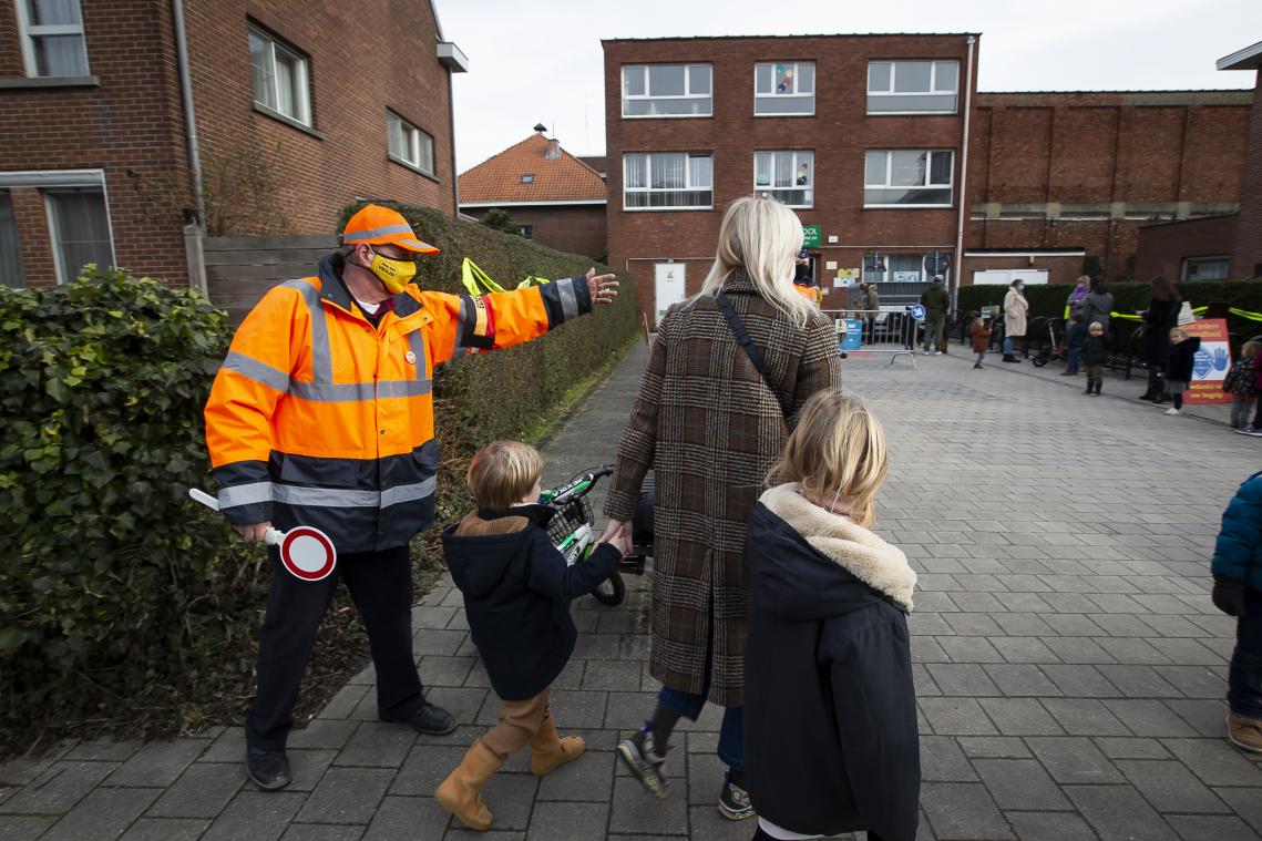 Un enfant de sept ans meurt renversé par une voiture à Anvers