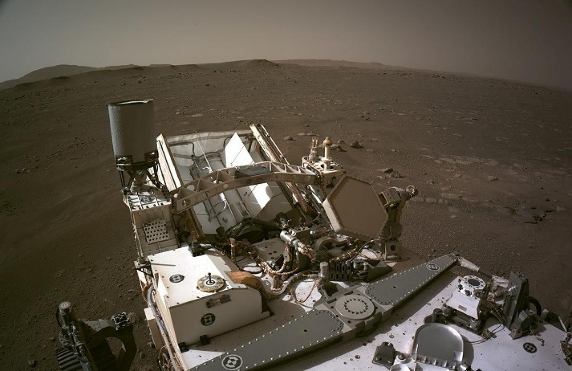 Une photo panoramique de Mars prise par le rover Perseverance
