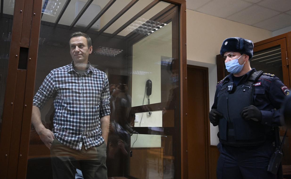 La femme de Navalny inquiète de son état en prison