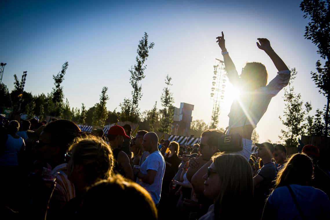 Les festivals pourraient être autorisés dans la seconde moitié de l'été, estime Alexander De Croo
