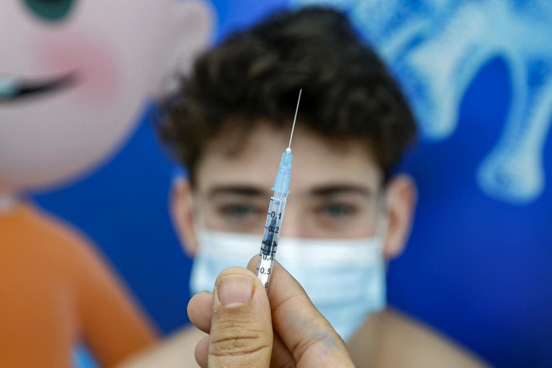 Les 16-17 ans vaccinés pour la mi-juillet ? C'est possible, selon le ministre flamand de la Santé
