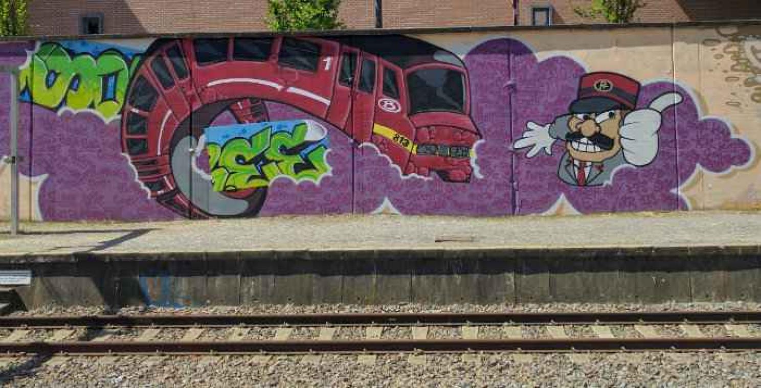 PHOTOS. Balade autour du graffiti le long des voies ferrées