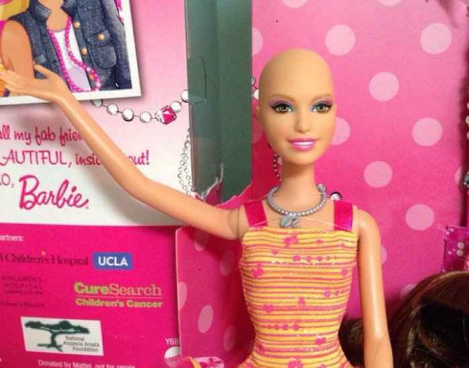 Ella, la Barbie chauve pour les enfants atteints d'un cancer