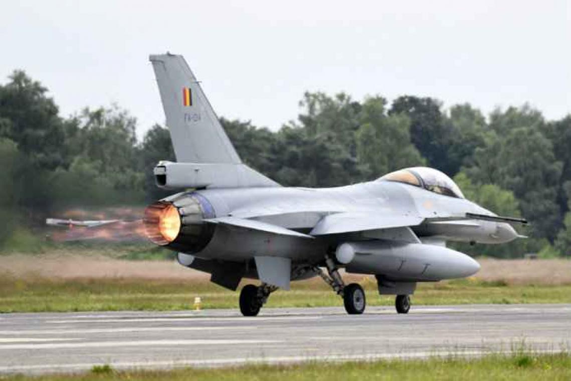 Des milliers de Belges disent "non" à l'achat de 34 avions de chasse