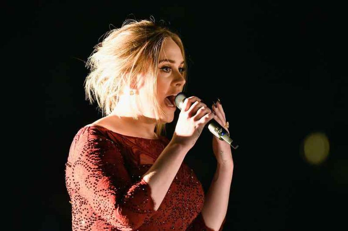 Adele va revenir chanter aux Grammy Awards