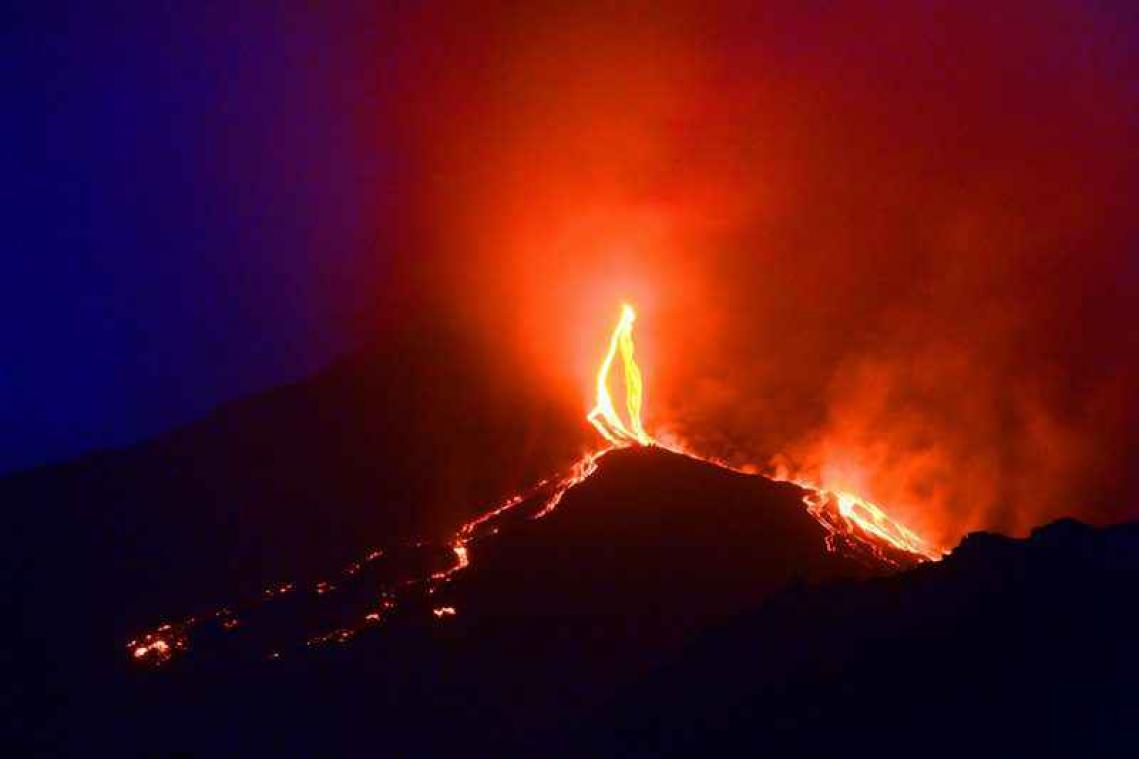 Des touristes et journalistes blessés lors d'une éruption de l'Etna