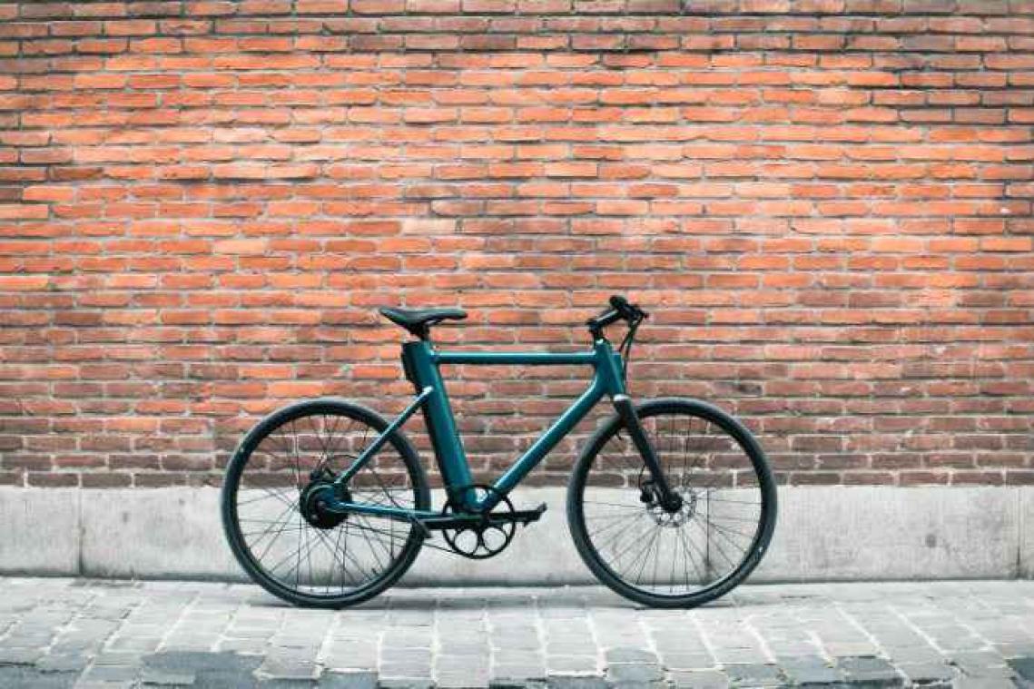 Des entrepreneurs belges lancent un vélo électrique connecté
