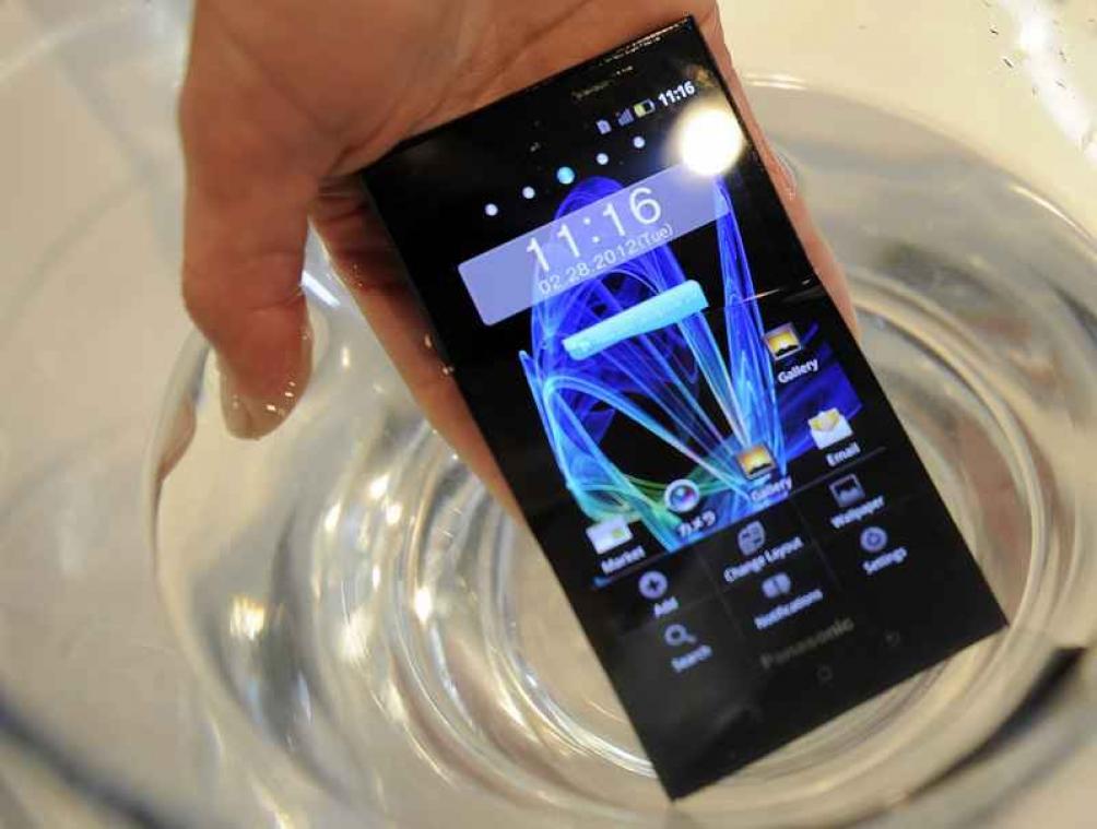 Les smartphones résistant à l'eau ne résistent pas forcément à tous les types d'eau
