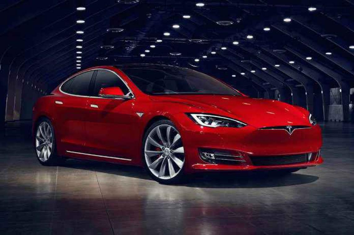 Tesla a augmenté à distance l'autonomie de certaines voitures pour permettre aux conducteurs d'échapper à Irma