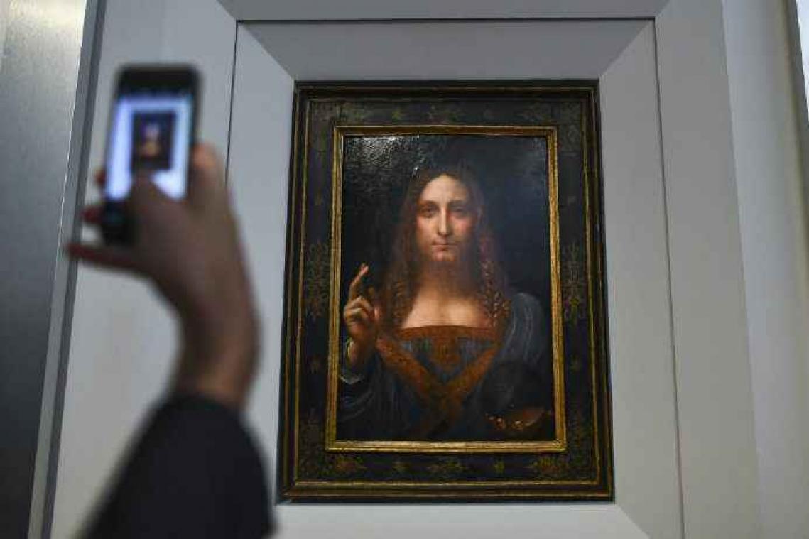 Un tableau de Léonard de Vinci adjugé 450,3 millions de dollars, record de la toile la plus chère