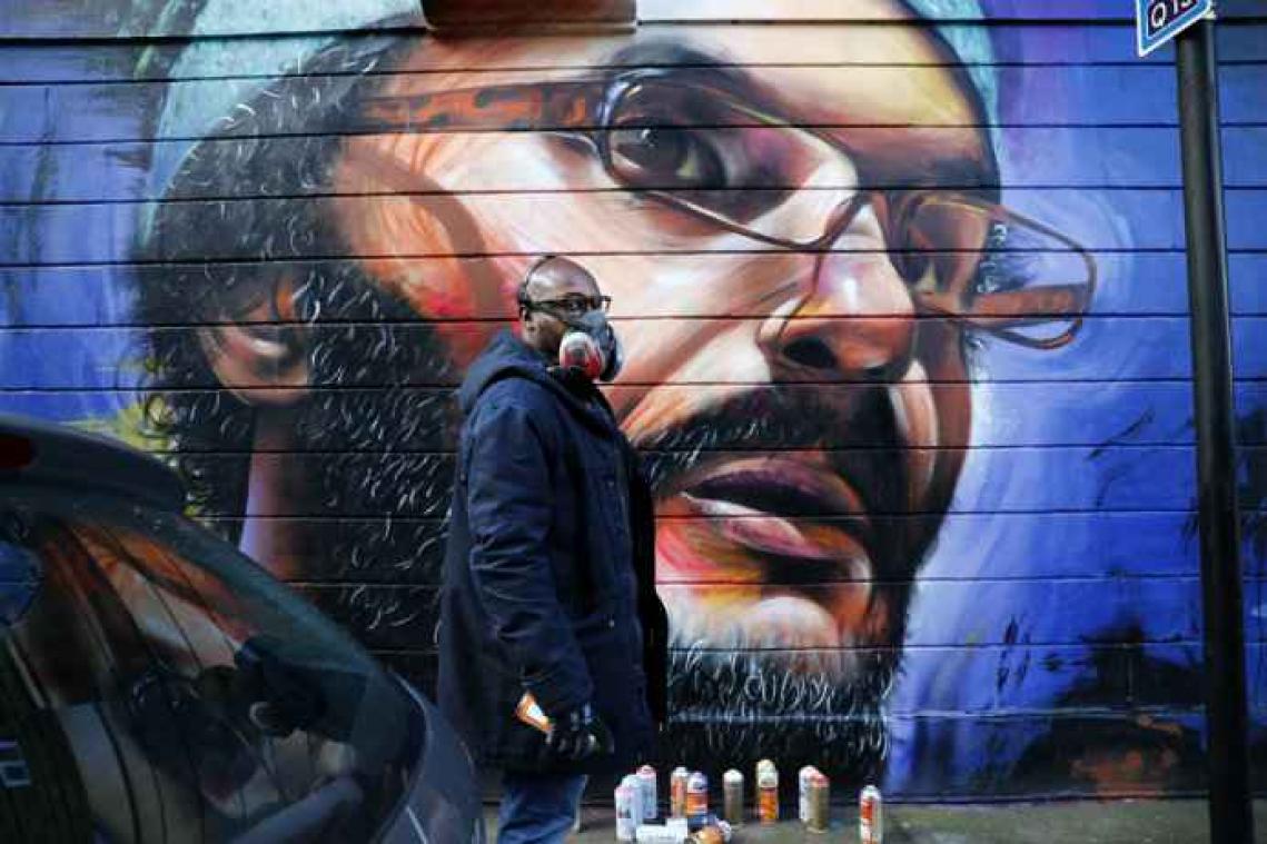 A Londres, le street artiste Dreph célèbre l'immigration à travers une oeuvre