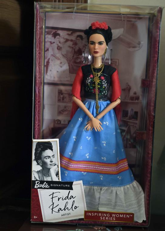 La justice interdit la vente d'une Barbie à l'effigie de Frida Kahlo