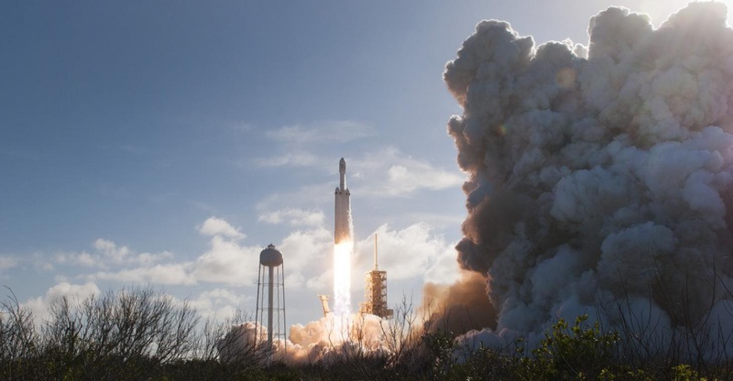 SpaceX retarde ses vols touristiques autour de la Lune