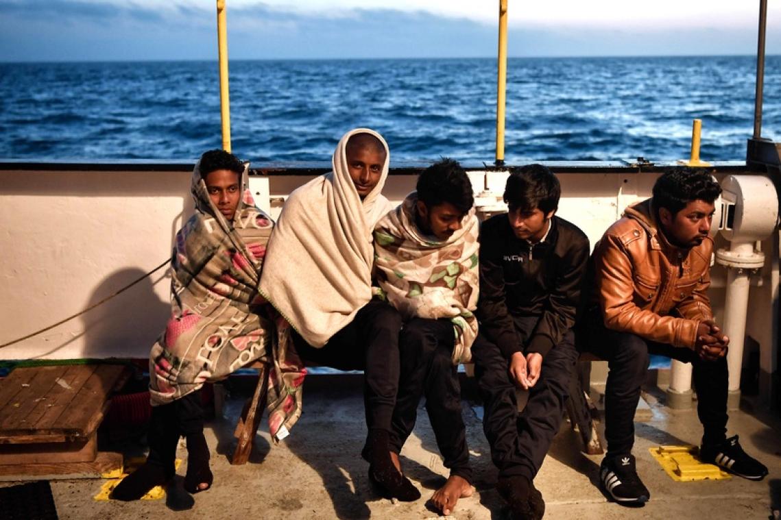 L'Italie et Malte ferment leurs ports à un bateau qui a secouru des migrants