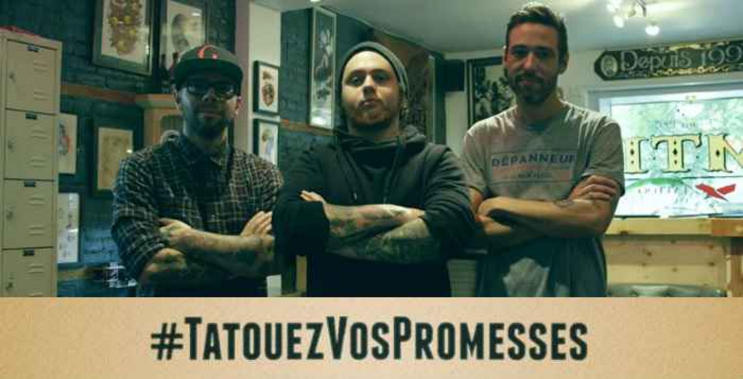 Des tatoueurs défient les politiciens de se faire tatouer leurs promesses électorales