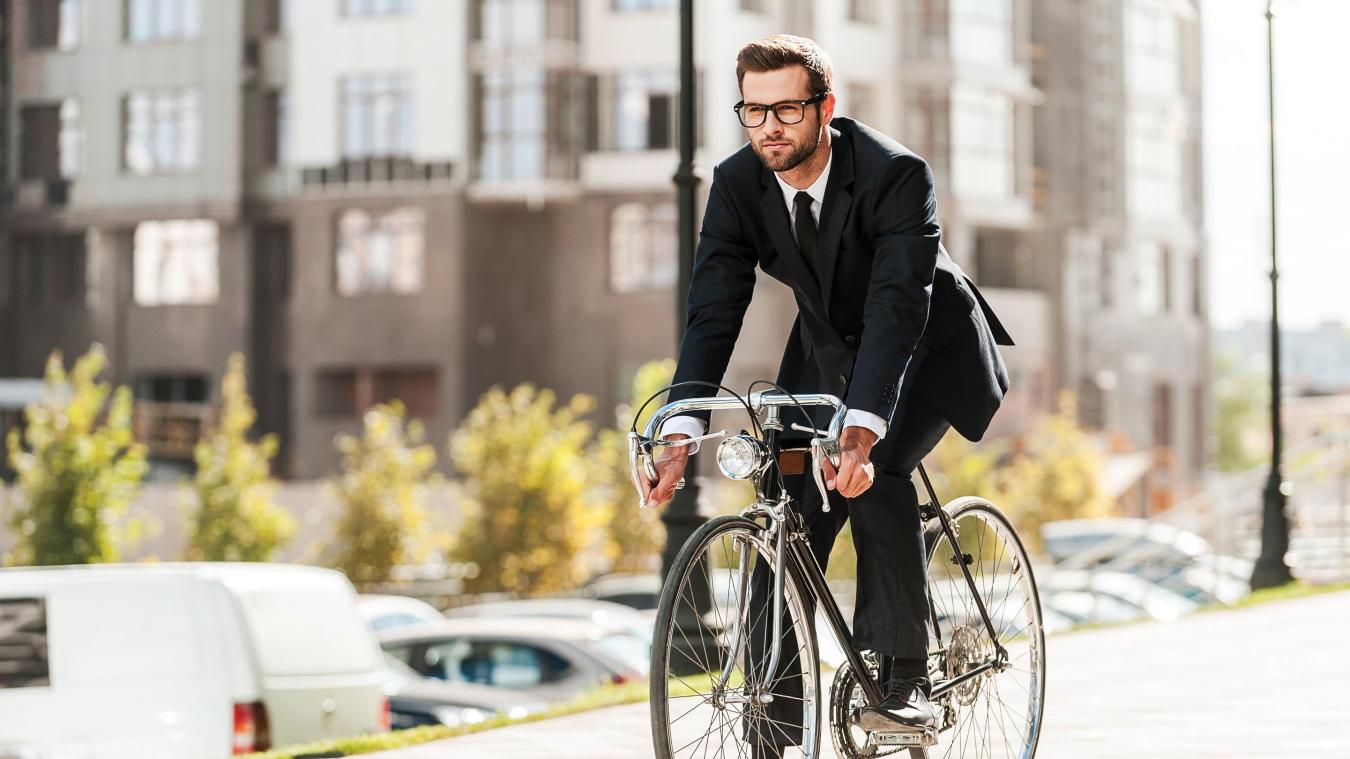 Reemplazar autos por bicicletas en la ciudad salvaría 200,000 vidas cada año
