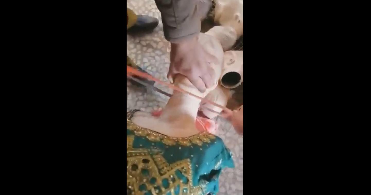 Des commerçants afghans forcés par les talibans à décapiter leurs mannequins (vidéo)