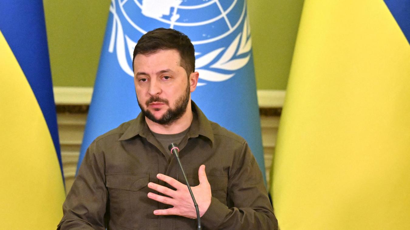 Guerre en Ukraine: Zelensky espère que les évacuations de Marioupol pourront se poursuivre