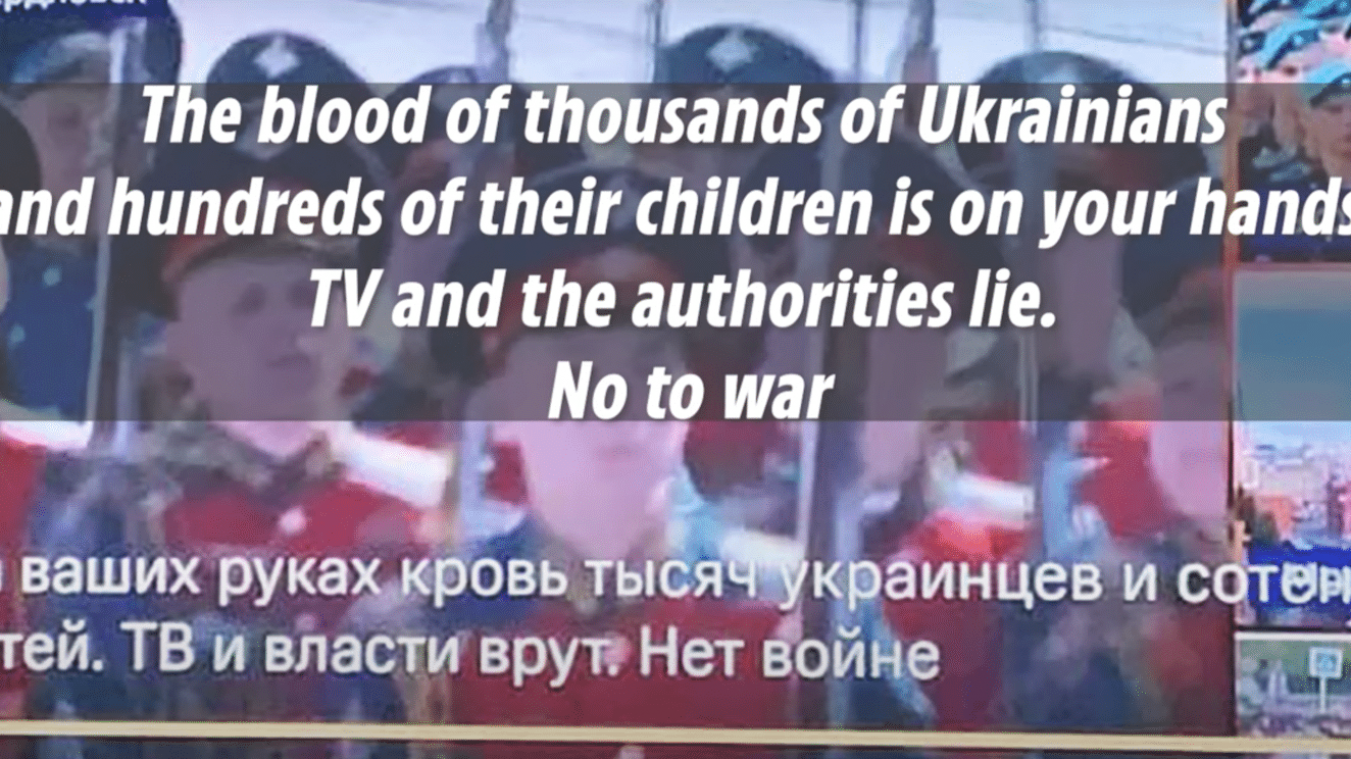 Les médias russes piratés lors du défilé du 9 mai: «La télé et les autorités vous mentent»