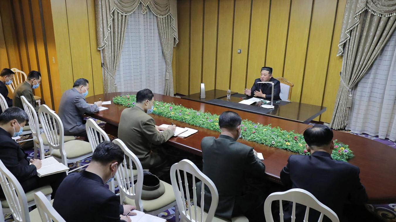 Un jour après avoir annoncé son premier cas de Covid, la Corée du Nord, où personne n’est vacciné, annonce 187.000 malades