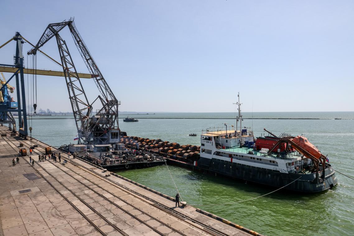 Un navire russe rempli de marchandises a quitté le port ukrainien de Marioupol, une première