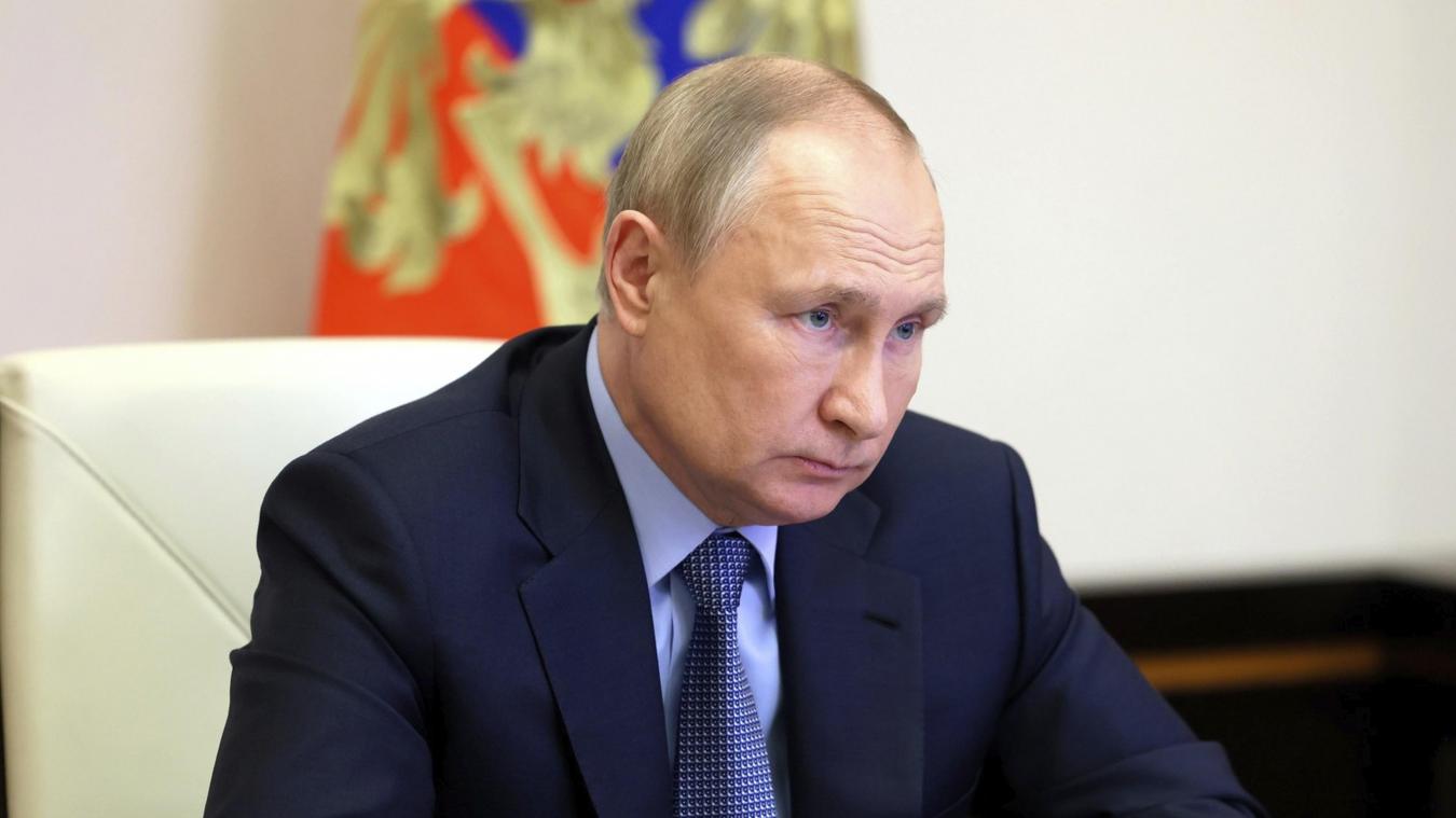 Vladimir Poutine a échappé à une tentative d’assassinat et a bien été soigné pour un cancer, selon un rapport classifié