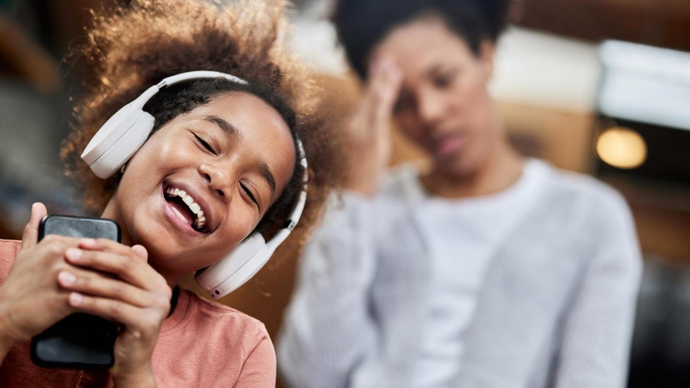 Fini les gros mots! Les services de streaming rendent la musique plus «kid-friendly»