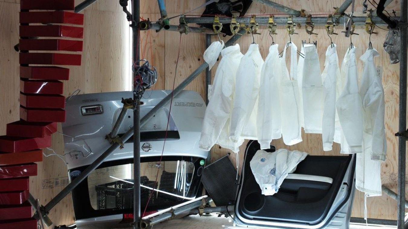 Ce designer vient d’imaginer toute une collection à partir d’anciens airbags de voitures recyclés
