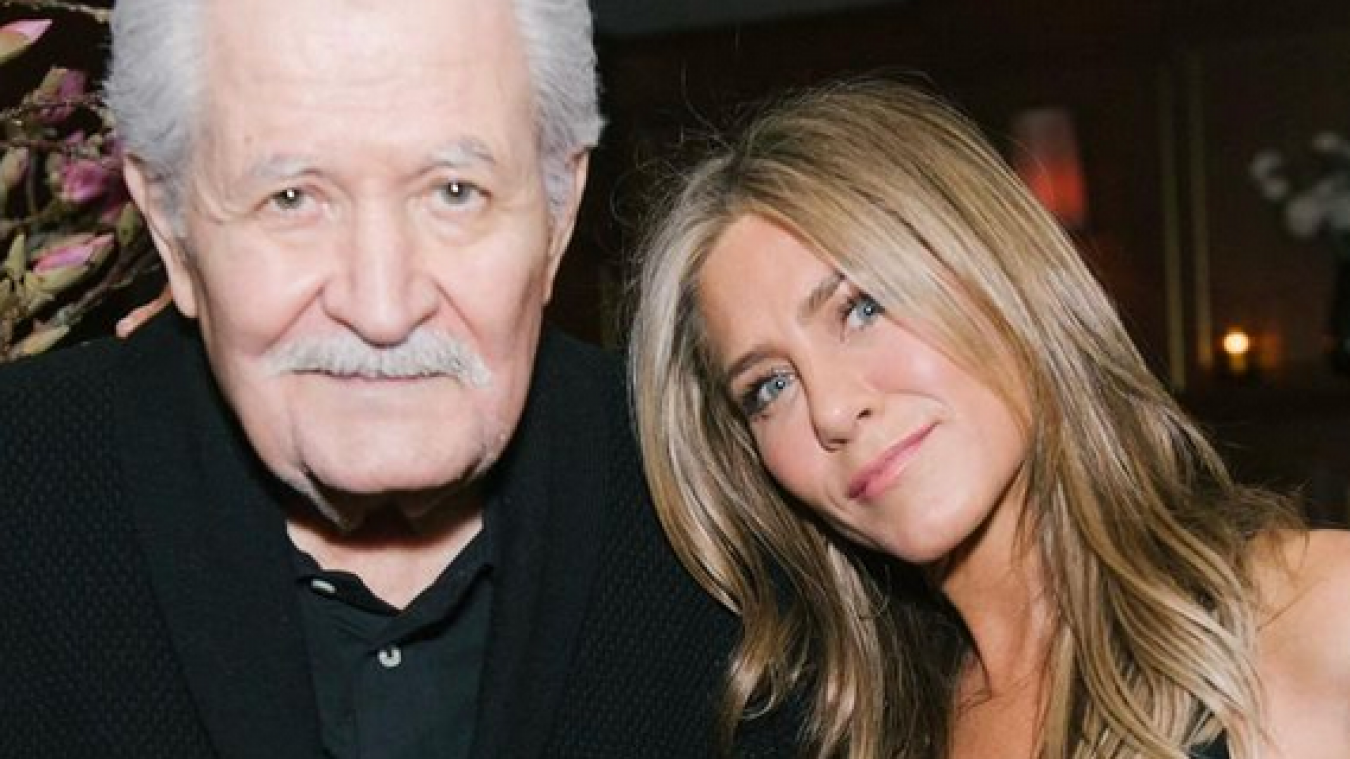 Décès du père de Jennifer Aniston: la star lui rend un hommage touchant