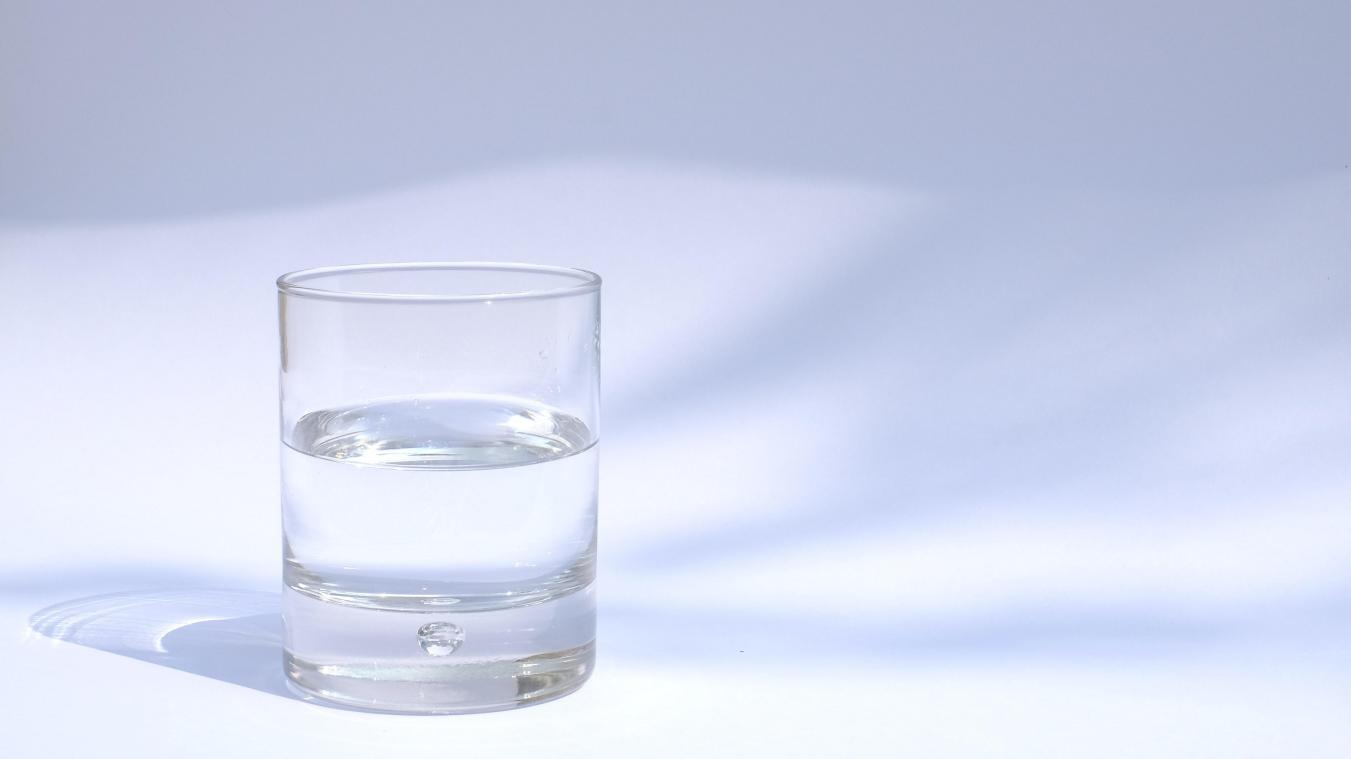 Des scientifiques expliquent pourquoi il ne faut pas boire 2 litres d’eau par jour